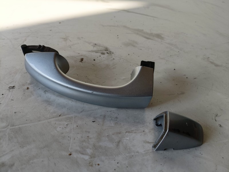 Recambio de maneta exterior delantera izquierda para volkswagen golf vii (5g1/be1) clh referencia OEM IAM   