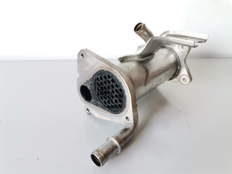 Recambio de enfriador egr para renault clio iii k9k770 referencia OEM IAM 8200912059  
