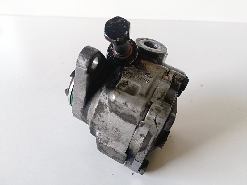 Recambio de bomba direccion para iveco daily furgón 814043s referencia OEM IAM 7683955126  