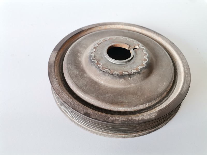Recambio de polea cigueñal para renault clio iii k9k770 referencia OEM IAM   