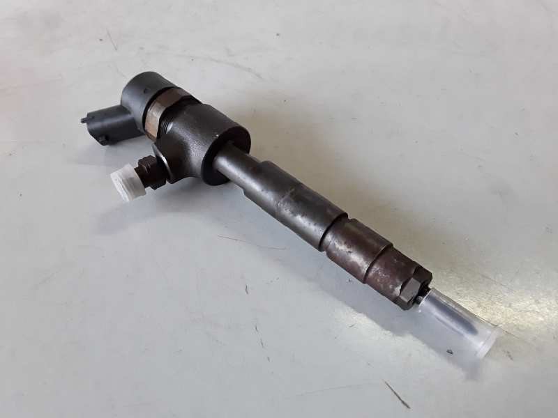 Recambio de inyector para fiat i doblò (223) cargo 223b1000 referencia OEM IAM 0445110187  