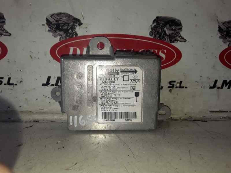 Recambio de centralita airbag para renault megane ii berlina 5p referencia OEM IAM 8200411006/604289900  