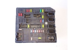 Recambio de caja reles / fusibles para renault scenic iii (jz) f9q872 referencia OEM IAM 284B62342R  