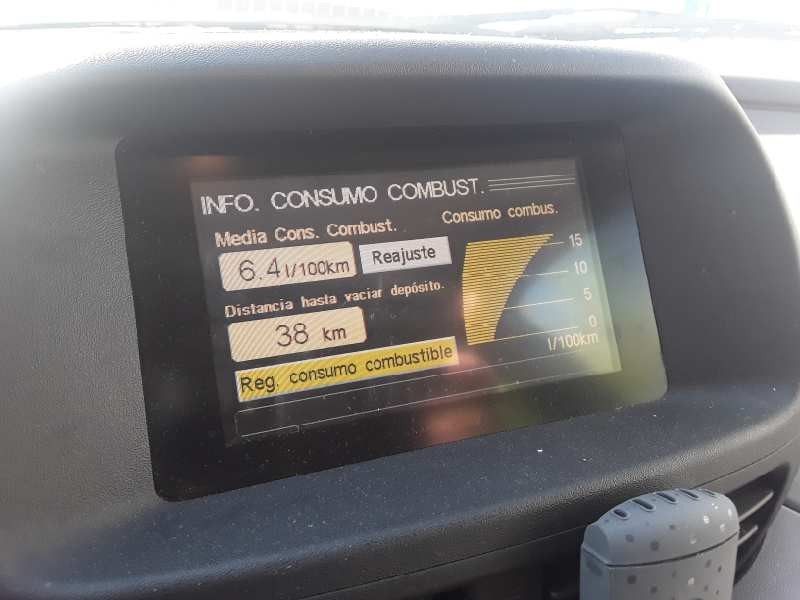 nissan almera tino (v10m) del año 2004