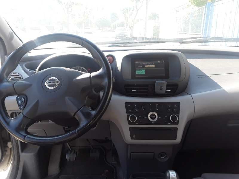 nissan almera tino (v10m) del año 2004