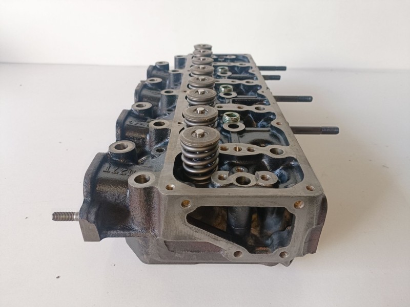 Recambio de culata para nissan terrano ii (r20) td27 referencia OEM IAM   