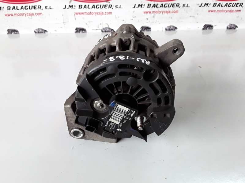 Recambio de alternador para renault twingo ii d4f772 referencia OEM IAM 0124225056/8200519296C  