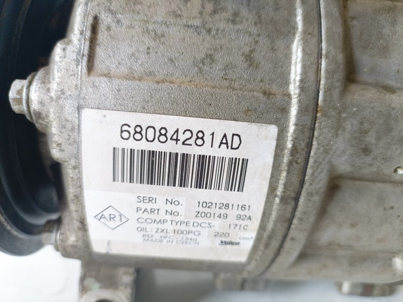 Recambio de compresor aire acondicionado para fiat freemont (345) 939b5000 referencia OEM IAM 68084281AD  