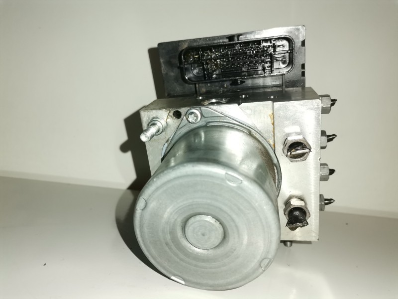 Recambio de abs para peugeot 308 sw 9hz referencia OEM IAM 0265230452/0265951103  