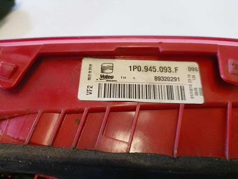 Recambio de piloto trasero izquierdo para seat leon (1p1) cayc referencia OEM IAM 1P0945093F  