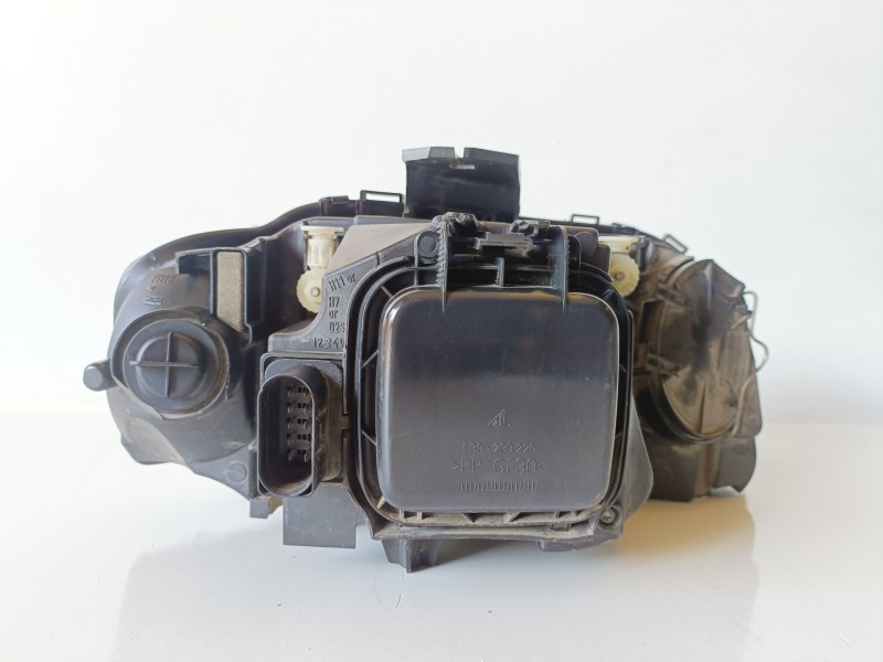 Recambio de faro izquierdo para audi a3 (8p1) bls referencia OEM IAM 0301206201  