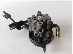 Recambio de bomba direccion para toyota avensis berlina (t25) 1cdftv referencia OEM IAM    2
