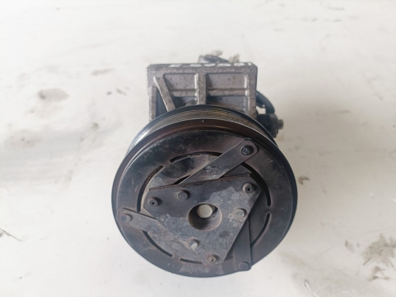 Recambio de compresor aire acondicionado para dacia sandero ii h4b400 referencia OEM IAM 926000216R  
