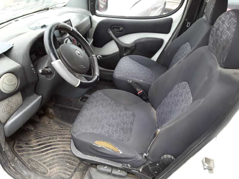 fiat i doblò (119) del año 2005