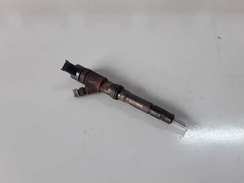 Recambio de inyector para fiat ducato 3 furgón ta 33 referencia OEM IAM 0445110248/504088823  