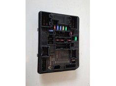 Recambio de caja reles / fusibles para dacia sandero iii h4df480 referencia OEM IAM 284B71965R  