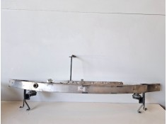 Recambio de refuerzo paragolpes delantero para mercedes-benz clase c (bm 204) berlina 646811 referencia OEM IAM   
