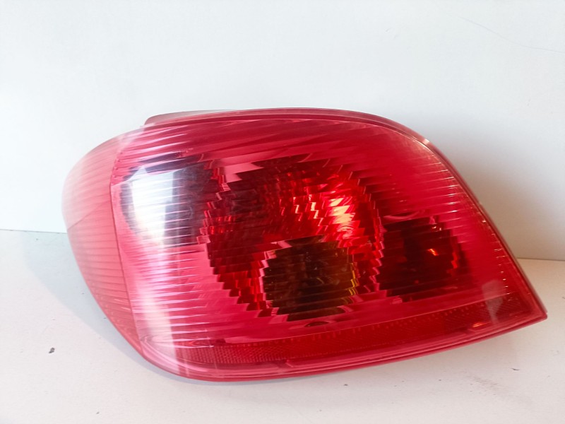 Recambio de piloto trasero izquierdo para peugeot 307 (s1)(04.2001) rhs referencia OEM IAM   
