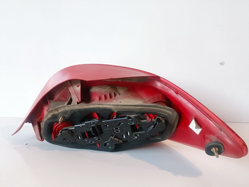 Recambio de piloto trasero izquierdo para peugeot 307 (s1)(04.2001) rhs referencia OEM IAM   