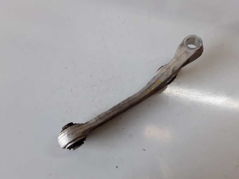 Recambio de brazo suspension superior delantero derecho para audi a4 avant (8w5) deu referencia OEM IAM 8W0407156A  
