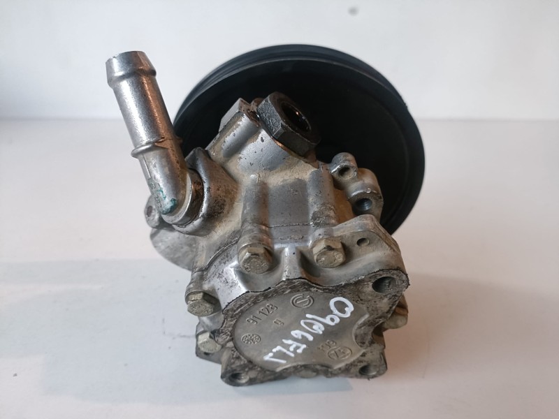 Recambio de bomba direccion para bmw serie 3 berlina (e90) 204d4 referencia OEM IAM 7692974646  