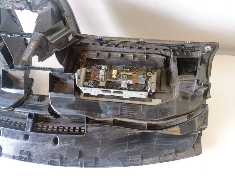 Recambio de salpicadero para volkswagen golf v (1k1)(10.2003) bkc referencia OEM IAM 1K1858295  