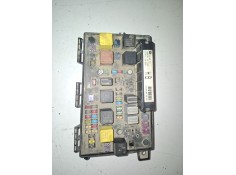 Recambio de caja reles / fusibles para opel astra h gtc z19dt referencia OEM IAM 13206754  