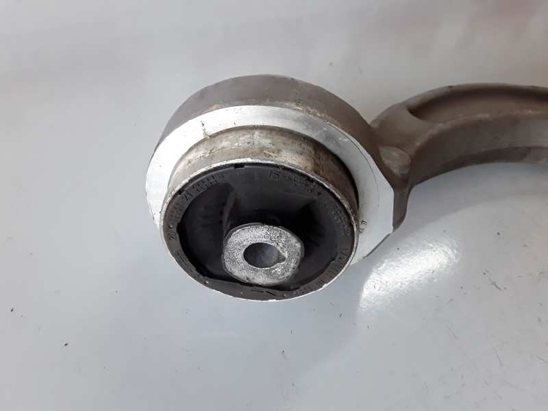 Recambio de brazo suspension inferior delantero izquierdo para audi a4 avant (8w5) deu referencia OEM IAM 8W0407695A  