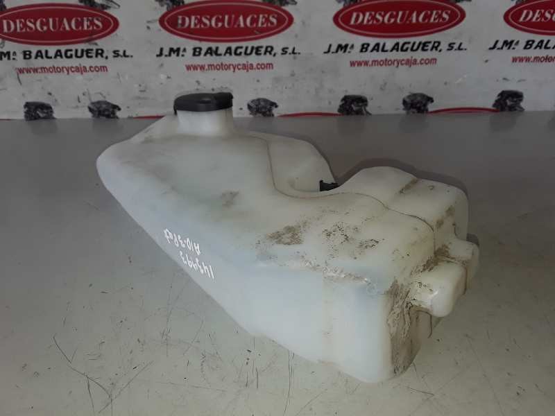 Recambio de deposito limpia para dacia duster i k9k856 referencia OEM IAM 8200210002/8200440772/8200609549  