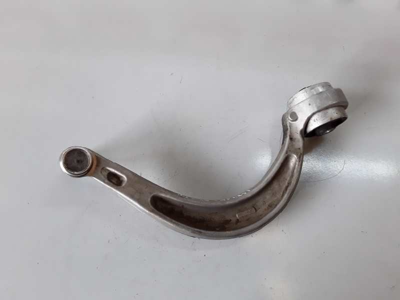 Recambio de brazo suspension superior delantero derecho para audi a4 avant (8w5) deu referencia OEM IAM 8W0407696A  