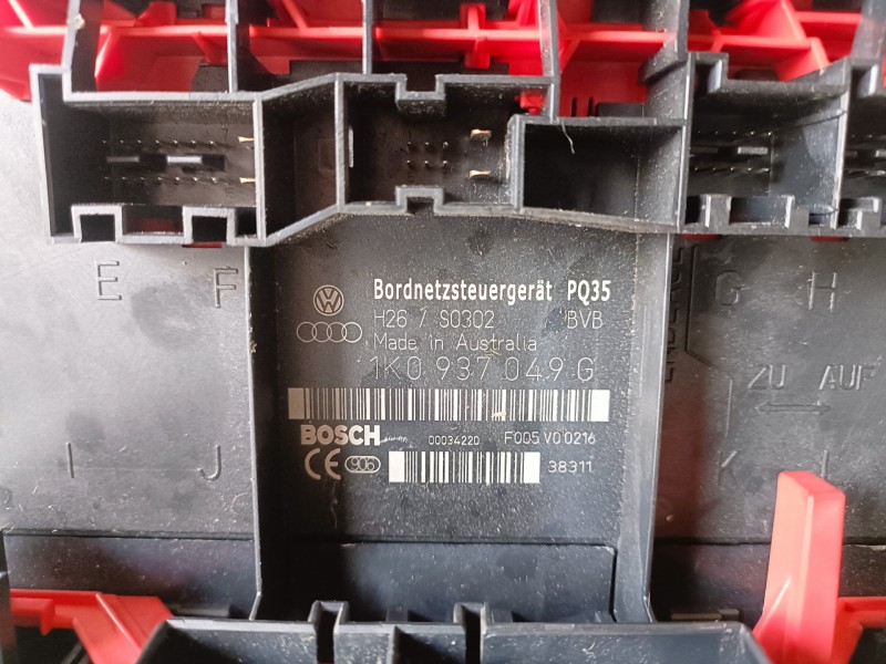 Recambio de caja reles / fusibles para volkswagen touran (1t1) avq referencia OEM IAM 1K0937049G  