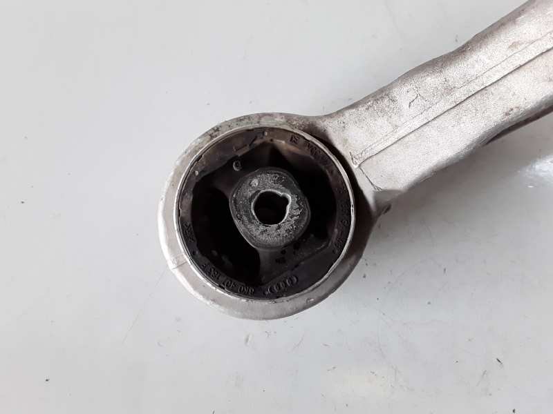 Recambio de brazo suspension superior delantero derecho para audi a4 avant (8w5) deu referencia OEM IAM 8W0407696A  