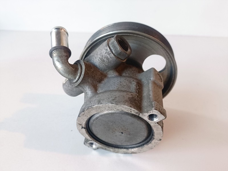 Recambio de bomba direccion para citroen berlingo 9hw referencia OEM IAM 9659820880  