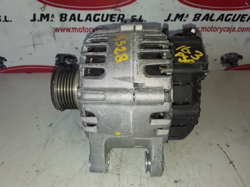Recambio de alternador para peugeot 2008 hnz referencia OEM IAM 9818677980/CL12/TG12C261/2713135A  