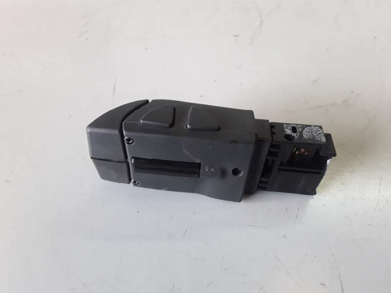 Recambio de no identificado para dacia duster i k9k856 referencia OEM IAM 255522448R  