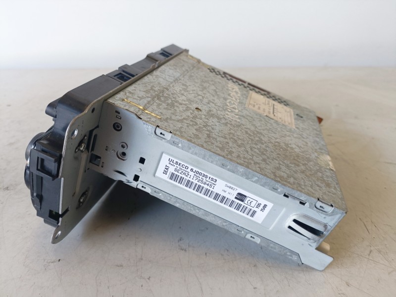 Recambio de sistema audio / radio cd para seat ibiza berlina (6j5) bls referencia OEM IAM 6J0035153  