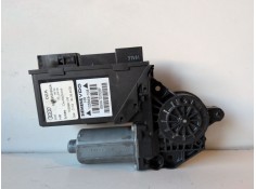 Recambio de motor elevalunas trasero derecho para audi a4 avant (8e) bkn referencia OEM IAM 5WK47011EBF  