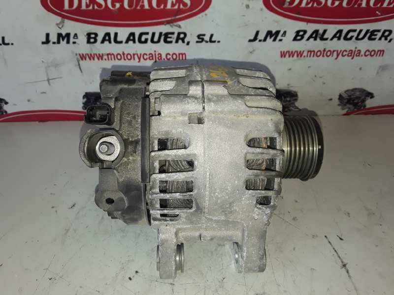Recambio de alternador para peugeot 2008 hnz referencia OEM IAM 9818677980/CL12/TG12C261/2713135A  