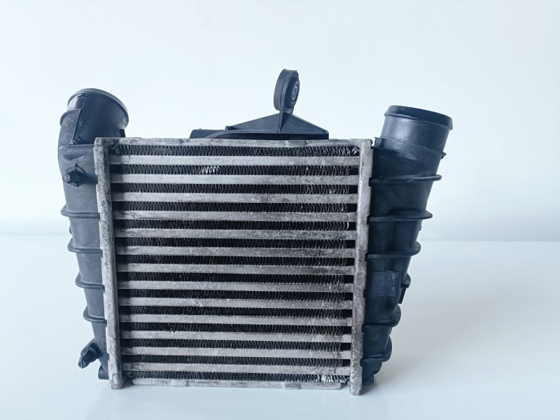 Recambio de intercooler para seat ibiza (6l1) atd referencia OEM IAM 6Q0145804A  