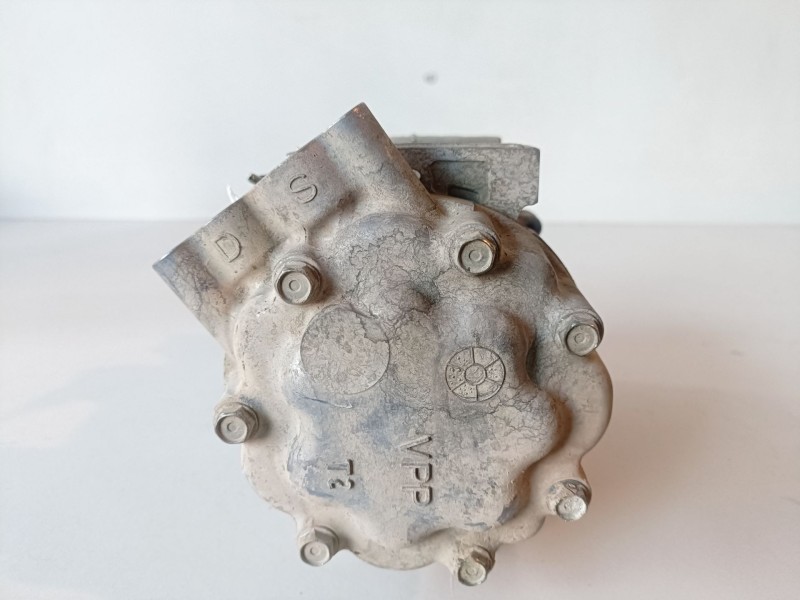 Recambio de compresor aire acondicionado para dacia duster i k9k898 referencia OEM IAM 926006229R  