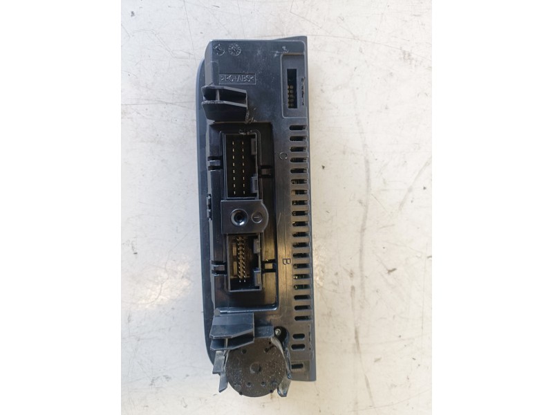 Recambio de mando climatizador para seat ibiza berlina (6j5) bls referencia OEM IAM 6J0820043A  
