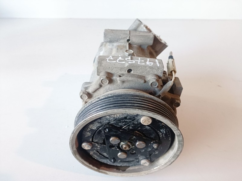 Recambio de compresor aire acondicionado para dacia duster i k9k898 referencia OEM IAM 926006229R  