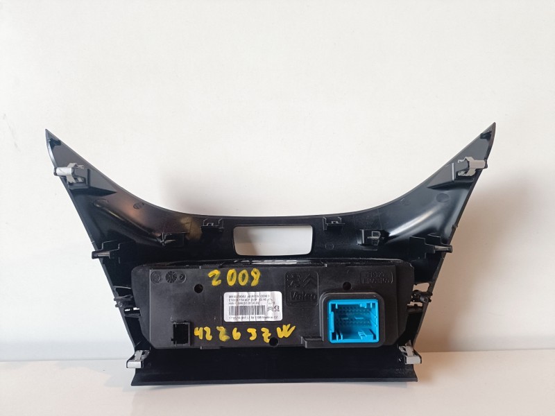 Recambio de mando climatizador para peugeot 2008 hnz referencia OEM IAM 98195706XU  