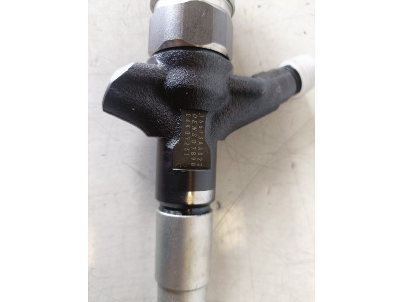 Recambio de inyector para subaru legacy combi/ outback (b13/bp) ee20 referencia OEM IAM 16613AA020  