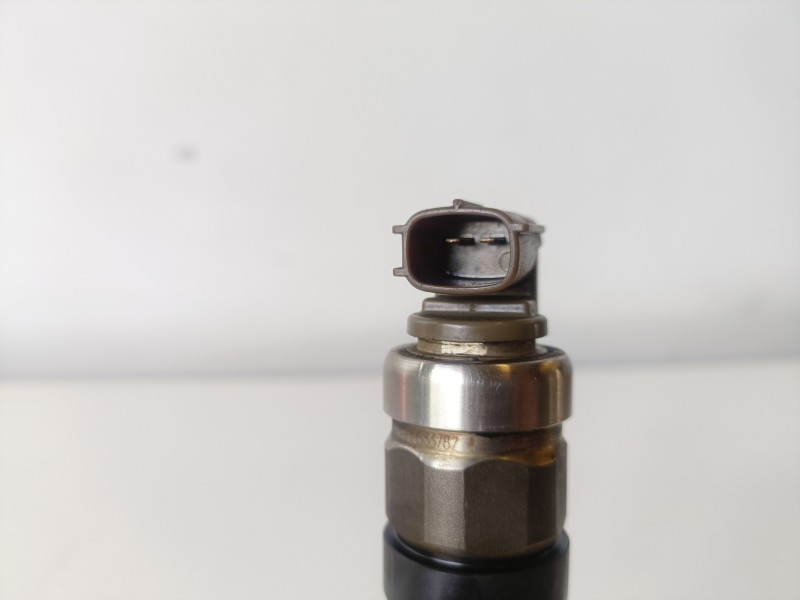 Recambio de inyector para toyota land cruiser (j12) 1kdftv referencia OEM IAM 2367030140  