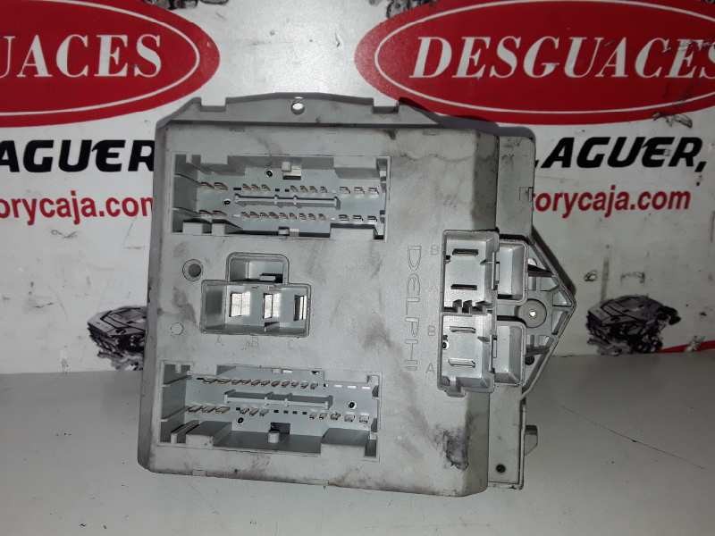 Recambio de caja reles / fusibles para fiat i doblò (223) cargo 223a6000 referencia OEM IAM 46760542  
