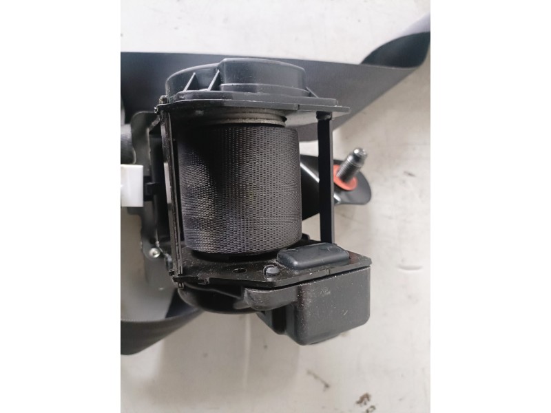 Recambio de cinturon seguridad trasero izquierdo para kia ceed (cd) d4fb referencia OEM IAM   
