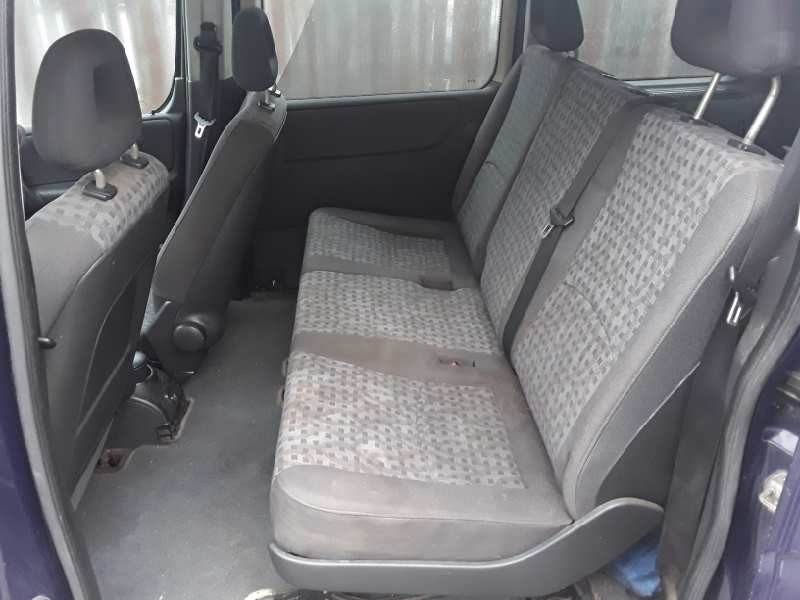 mercedes-benz vaneo (bm 414) compact van del año 2003