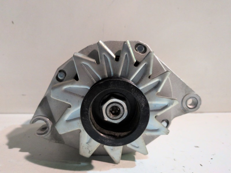 Recambio de alternador para nissan patrol gr (y60) rd28t referencia OEM IAM   