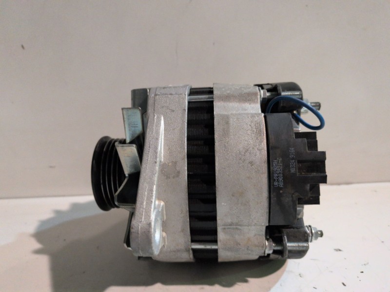 Recambio de alternador para nissan patrol gr (y60) rd28t referencia OEM IAM   
